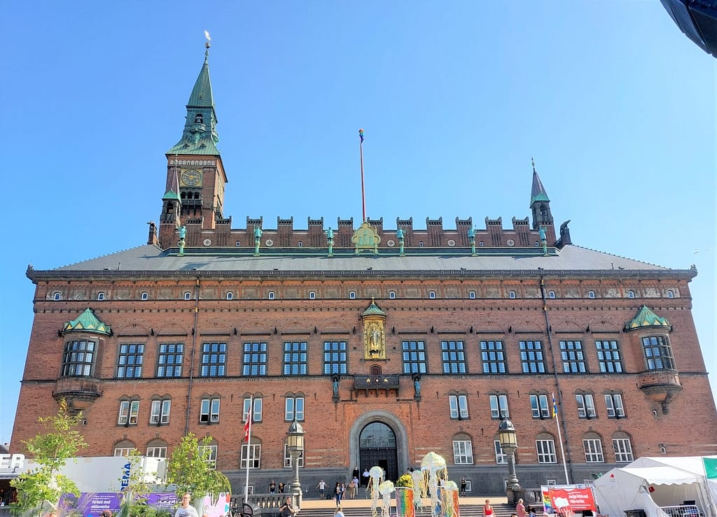Københavns Rådhus - Eventyr på budget